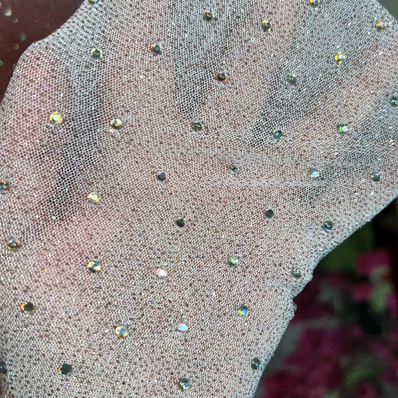 NWT Glittery white Bodysuit - Picture 7 of 15